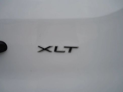 Used 2024 Ford Transit 350 XLT RWD image 32
