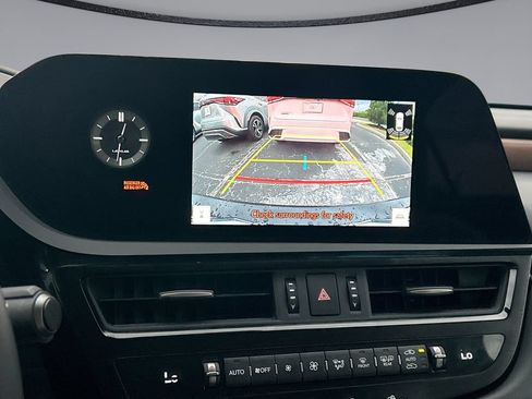 Used 2025 Lexus ES 350 w/ Premium Package FWD image 23