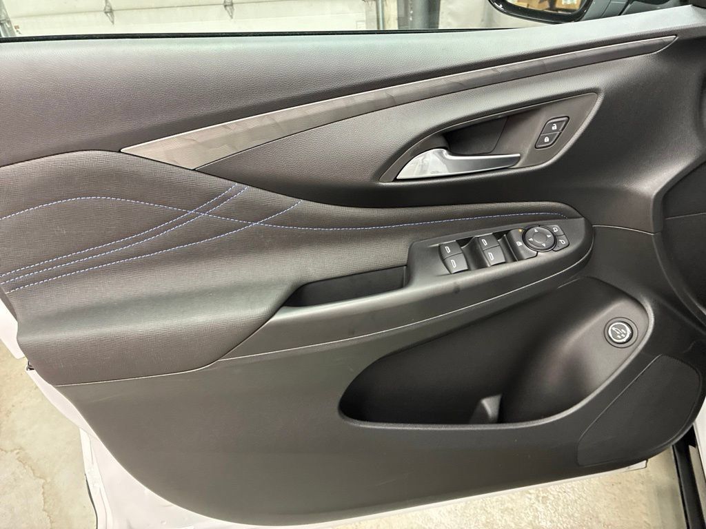 New 2026 Buick Envista Sport Touring w/ Convenience I Package FWD image 21