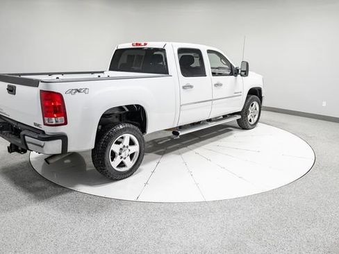 Used 2014 GMC Sierra 2500 SLE w/ HD SLE Premium Package AWD/4WD image 23