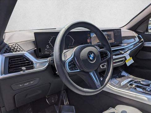 New 2026 BMW X5 xDrive40i w/ M Sport Package AWD/4WD image 3