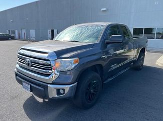 Used 2017 Toyota Tundra SR5 RWD video 1