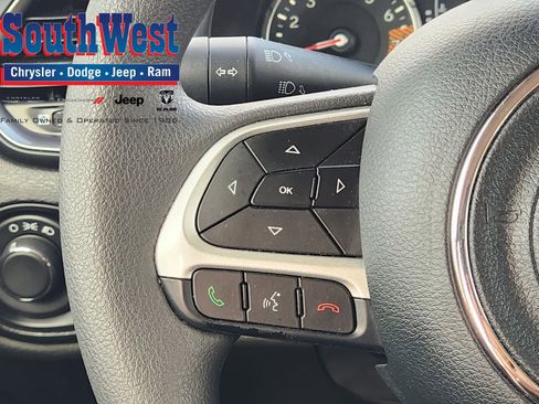 Used 2023 Jeep Renegade Latitude image 27