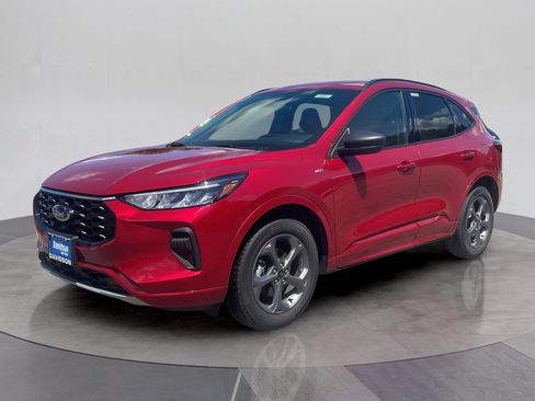 Used 2023 Ford Escape ST-Line w/ Tech Pack #1 AWD/4WD image 1