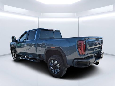 New 2026 GMC Sierra 3500 Denali w/ Denali Reserve Package image 5