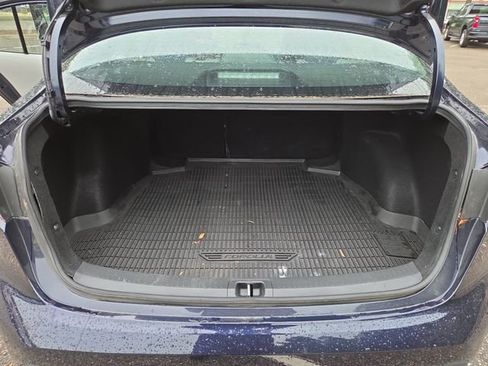 Used 2024 Toyota Corolla LE FWD image 11