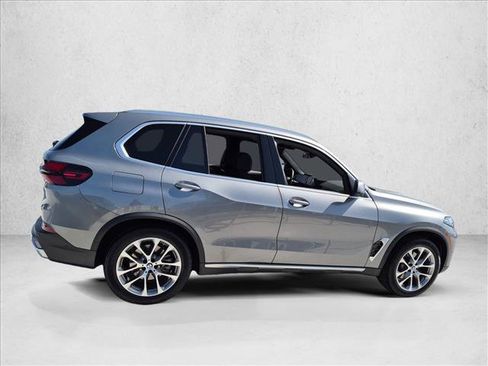 Used 2026 BMW X5 sDrive40i w/ Premium Package RWD image 4