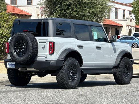 New 2026 Ford Bronco Outer Banks w/ Sasquatch Package AWD/4WD image 4