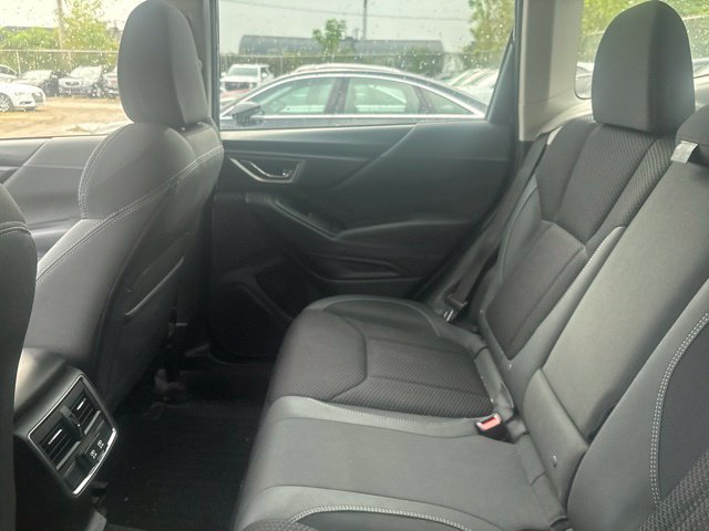 Used 2024 Subaru Forester Premium AWD/4WD image 5