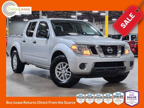 Used 2019 Nissan Frontier SV image 1