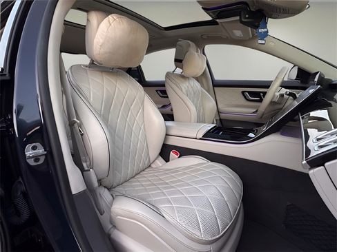 Used 2022 Mercedes-Benz S 580 4MATIC Sedan image 31