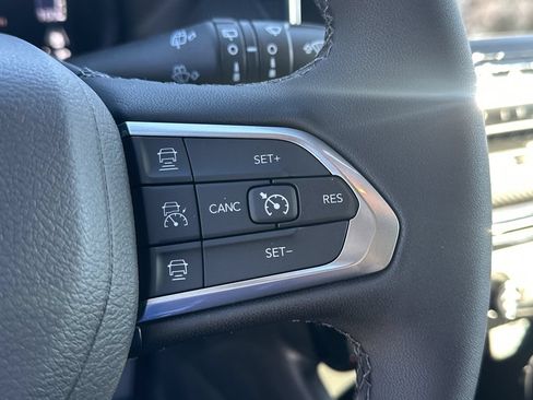 New 2026 Jeep Compass Limited w/ Sun, Sound & Navigation Group AWD/4WD image 24