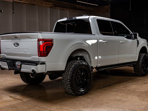 Used 2024 Ford F150 Lariat image 10