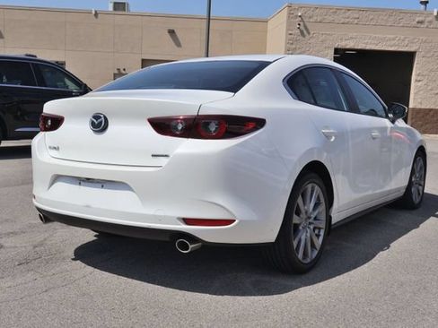 Used 2023 MAZDA MAZDA3 s FWD image 4