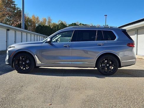 Used 2024 BMW X7 xDrive40i image 2