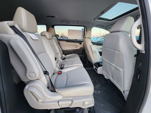 New 2026 Honda Odyssey EX-L image 6