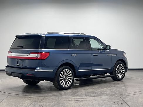 Used 2019 Lincoln Navigator Reserve image 8
