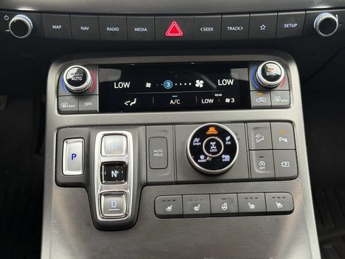 Used 2025 Hyundai Palisade Calligraphy AWD/4WD image 19
