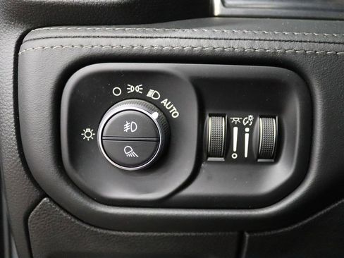 Used 2020 RAM 1500 Limited w/ Black Appearance Package image 34