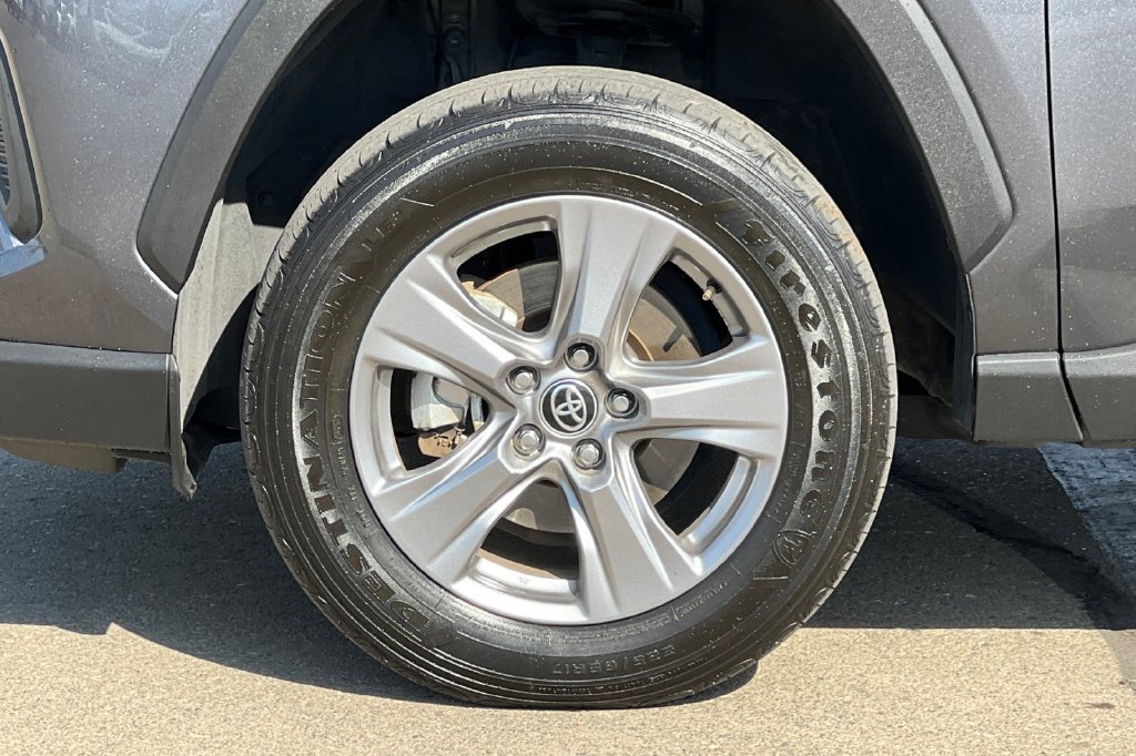 Certified 2025 Toyota RAV4 XLE AWD/4WD image 29