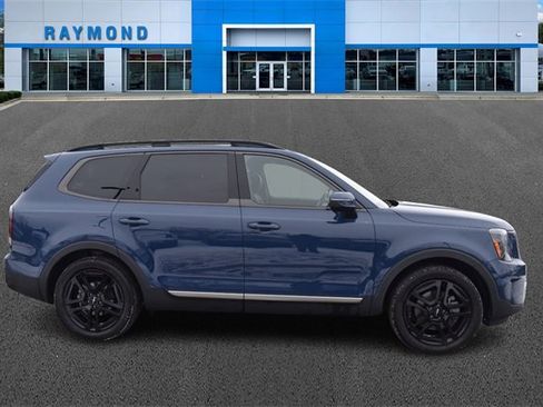 Used 2023 Kia Telluride EX X-Line image 2