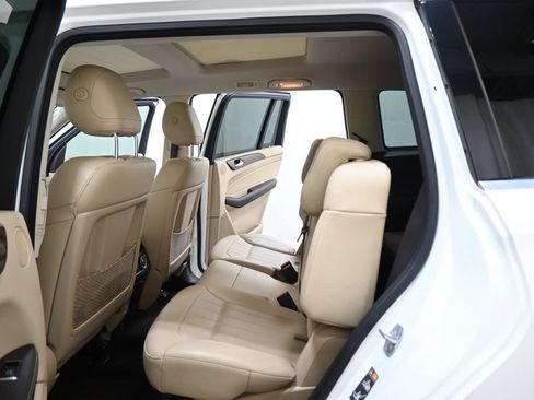 Used 2018 Mercedes-Benz GLS 450 4MATIC image 13
