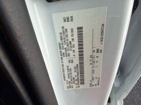 Used 2019 Ford F550 4x4 Crew Cab Super Duty w/ Power Equipment Group image 39