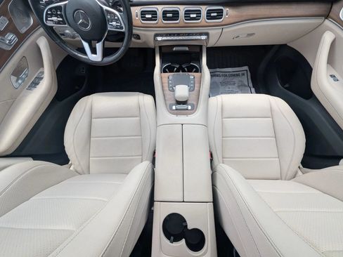 Used 2022 Mercedes-Benz GLS 450 4MATIC image 15