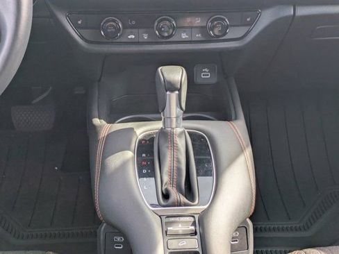 Used 2024 Honda HR-V Sport image 18