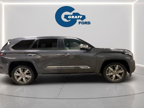 Used 2024 Toyota Sequoia Capstone image 9