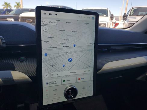 Used 2022 Ford Mustang Mach-E Premium image 10