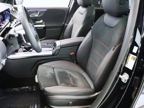 Certified 2025 Mercedes-Benz GLA 250 4MATIC image 16