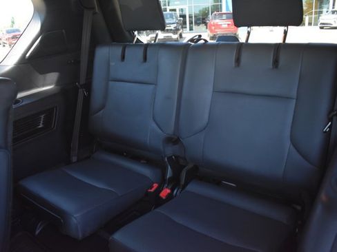 Used 2023 Lexus GX 460 Luxury w/ Sport Design Package AWD/4WD image 16
