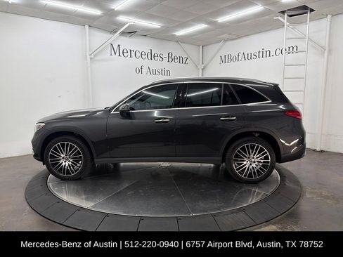 Used 2026 Mercedes-Benz GLC 300 image 4
