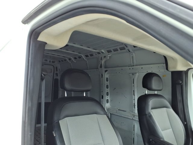 Used 2025 RAM ProMaster 2500 w/ Convenience Group FWD image 21