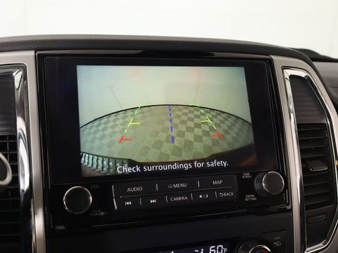 Used 2021 Nissan Titan SV w/ SV Convenience Package AWD/4WD image 6