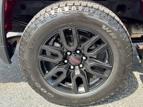 Used 2023 GMC Sierra 1500 Elevation AWD/4WD image 6