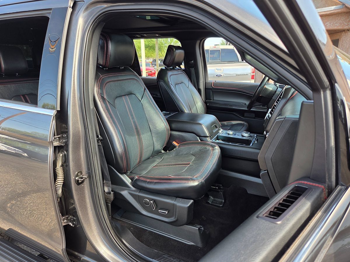 Used 2019 Ford Expedition Limited w/ Equipment Group 303A AWD/4WD image 55