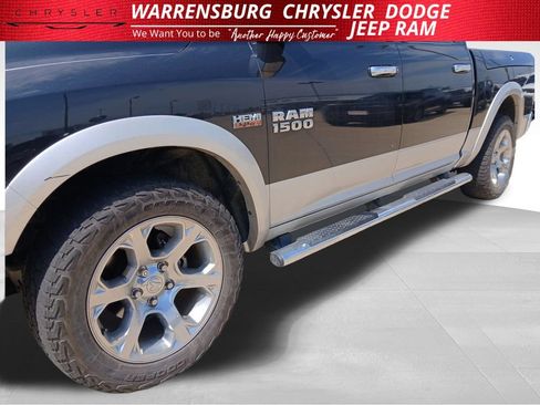Used 2016 RAM 1500 Laramie w/ Convenience Group AWD/4WD image 30