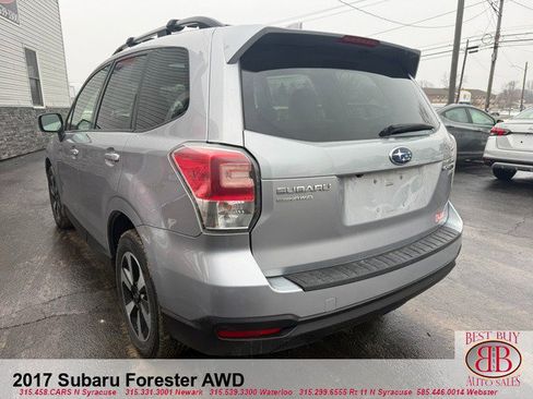 Used 2017 Subaru Forester 2.5i Premium w/ All-Weather Package image 5