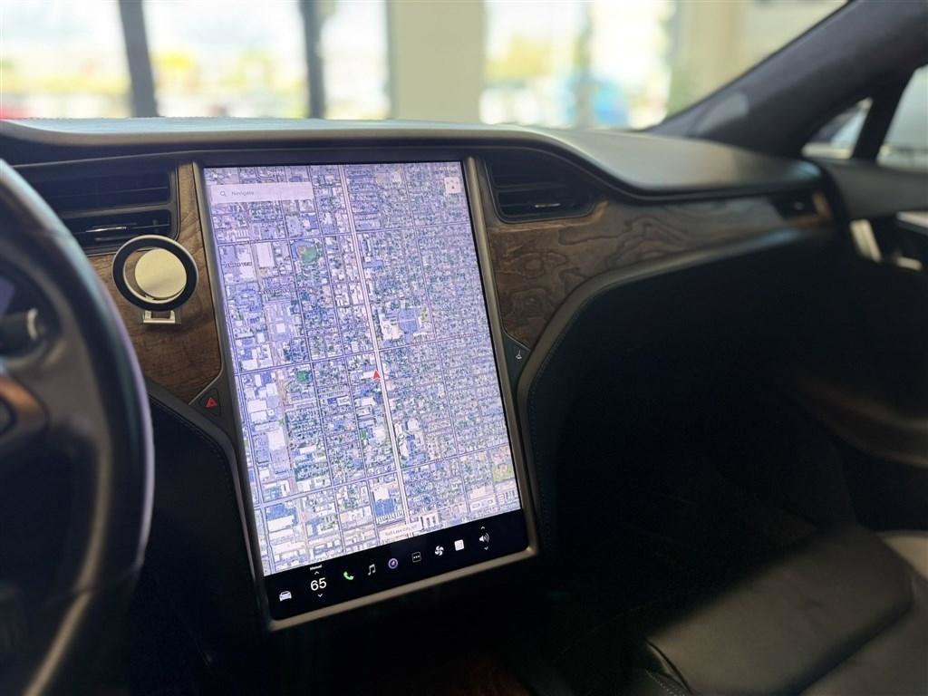 Used 2020 Tesla Model S AWD image 19