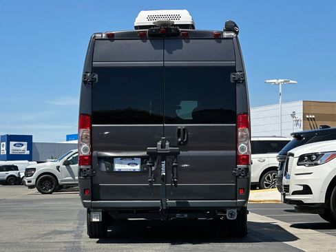 Used 2018 RAM ProMaster 3500 w/ Premium Appearance Group image 4