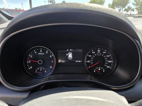 Used 2020 Kia Sportage SX image 2