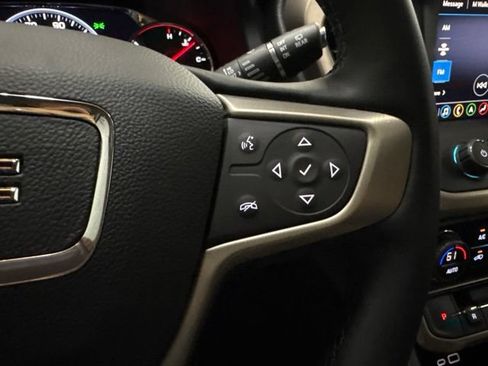 Used 2023 GMC Acadia Denali w/ Denali Technology Package AWD/4WD image 70