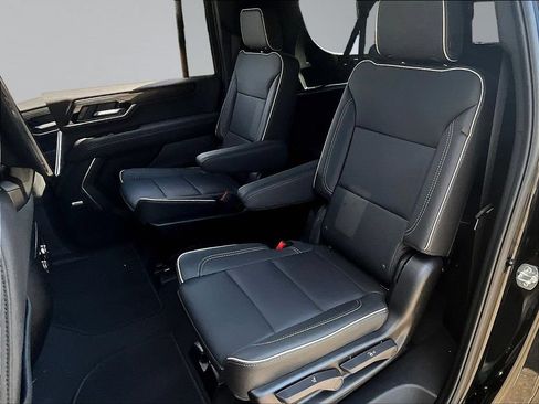 New 2026 GMC Yukon XL Elevation w/ Elevation Premium Package AWD/4WD image 28