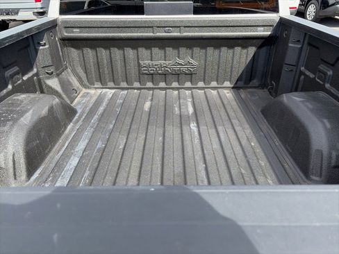 Used 2020 Chevrolet Silverado 1500 High Country w/ Technology Package image 7