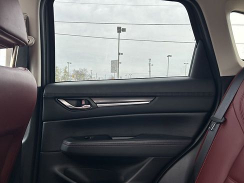 Used 2023 MAZDA CX-5 Carbon Edition image 29