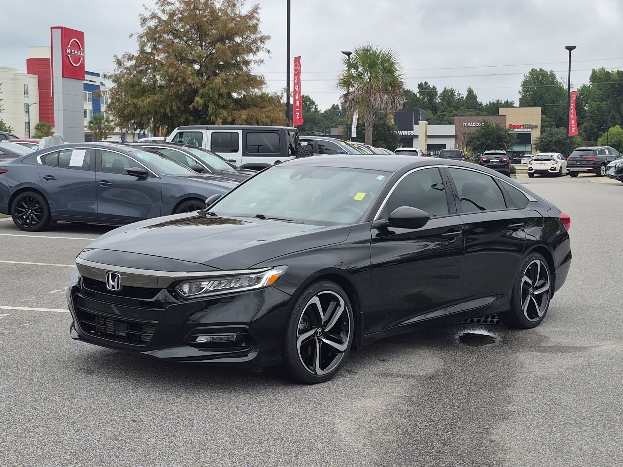 Used 2018 Honda Accord Sport image 8
