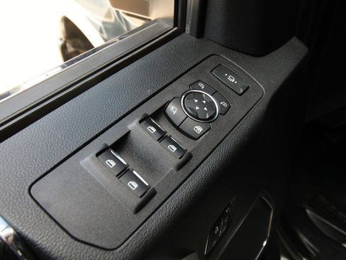 Used 2021 Ford F250 Platinum image 21