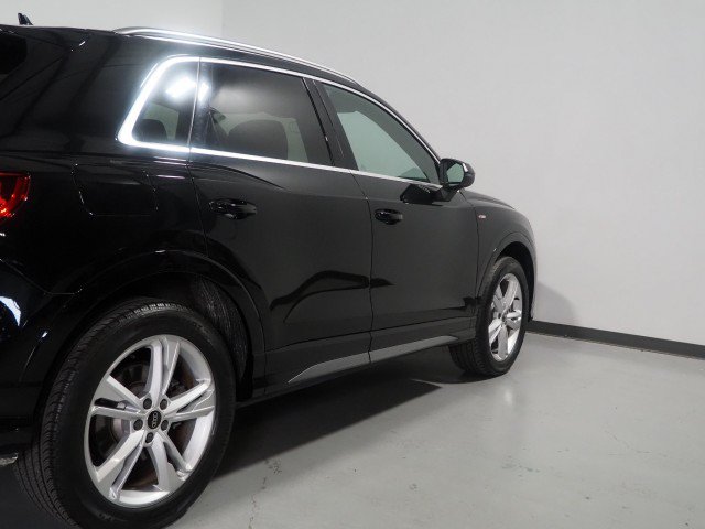 Used 2023 Audi Q3 2.0T Premium Plus w/ Premium Plus Package AWD/4WD image 55
